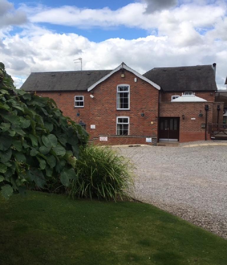 View 3* Melbourne (Derbyshire)
